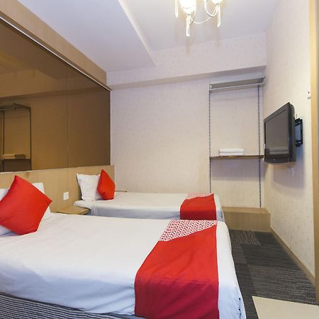 The Crown Borneo Hotel Кота-Кинабалу Экстерьер фото