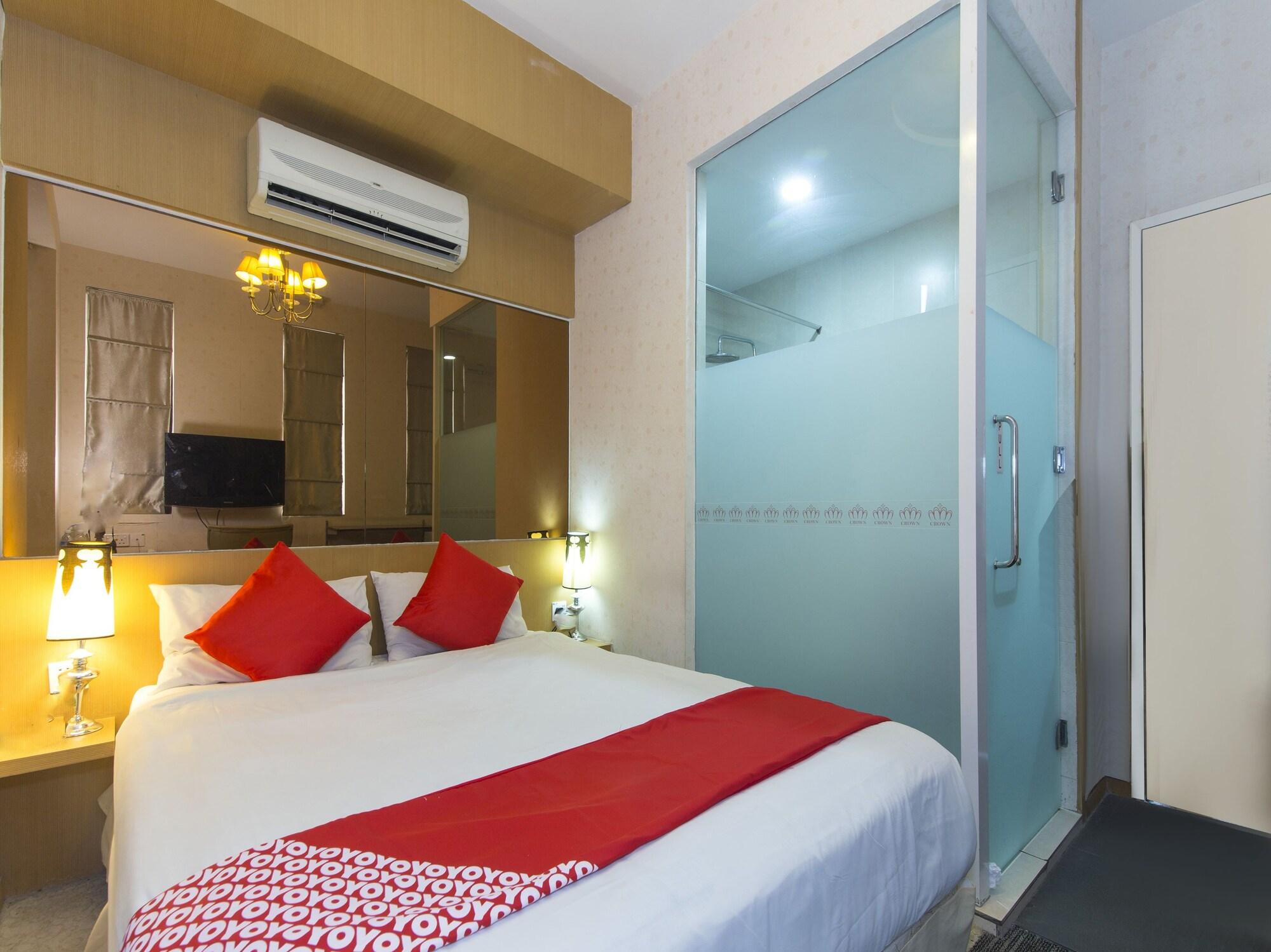 The Crown Borneo Hotel Кота-Кинабалу Экстерьер фото
