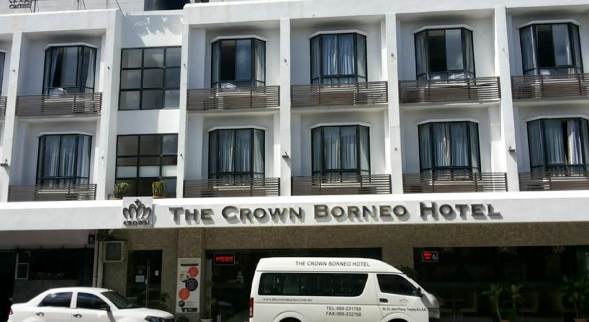 The Crown Borneo Hotel Кота-Кинабалу Экстерьер фото